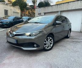 TOYOTA AURIS TOURING HYBRID BUSINESS