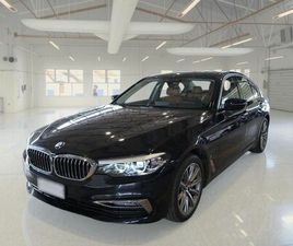 BMW 530 LUXURY AUTO 4 PORTE BERLINA