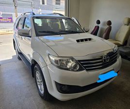 TOYOTA HILUX DOUBLE CABINE TOYOTA HILUX SW4 SRV D4-D 4X4 3.0 TDI DIES. AUT 2015