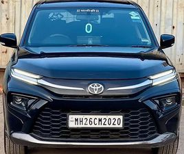 TOYOTA URBAN CRUISER