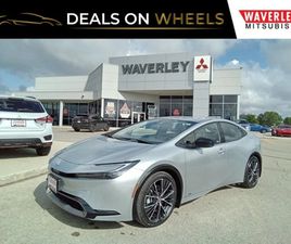 TOYOTA PRIUS XLE AWD E | LOW KILOMETERS | SOFTEX SEAT TRIM CAR