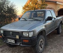 TOYOTA HILUX DOUBLE CABINE TOYOTA HILUX 2.4 D 4WD EXTRACAB DC PICK-UP