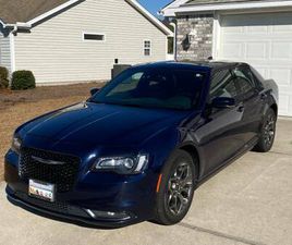 CHRYSLER 300 SERIES CHRYSLER 300S BLUE AWD