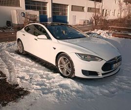 TESLA MODEL S 85D -