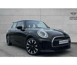 MINI HATCHBACK 5DR 1.5 COOPER EXCLUSIVE 5DR AUTO [COMFORT/NAV PACK]