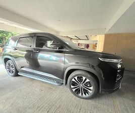 MG HECTOR PLUS