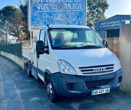 IVECO BENNE 30C10 DANS L’ÉTAT