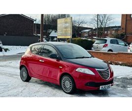 (12) - 1.2 BLACK&RED HATCHBACK 5DR PETROL MANUAL EURO 5 (START/STOP) (69 BHP)