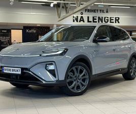 2WD LUXURY/LAV KM/STRØKEN!