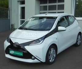 TOYOTA AYGO 1.0 X-COOL SZERVIZKÖNYV-KLÍMA-NAVIGÁCIÓ-TEMPOMAT-TOLATÓ KAMERA-1-TULAJ