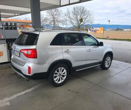 AUTO KIA SORENTO