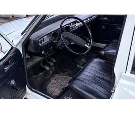 1970 RENAULT 12 BLANC MANUEL, 4 VITESSES CONDUITE À GAUCH...