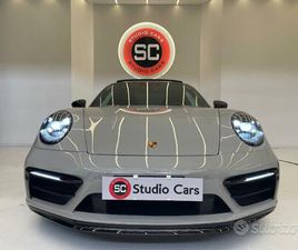 PORSCHE 911 CARRERA 4 GTS