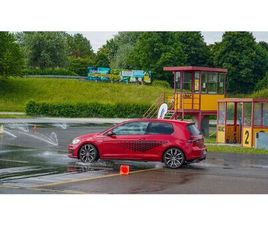 VW GOLF 7 GTI PERFORMANCE 245PS