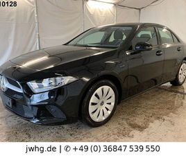 MERCEDES-BENZ A 250 E LIM SPUR KLIMA SIHZ DAB TEMPOMAT CARPLAY