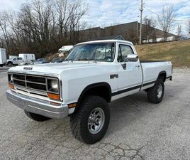 DODGE D SERIES DODGE D250 W250 DIESEL