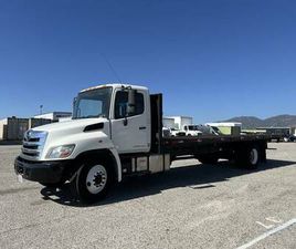 2016 HINO 268 FLATBED TRUCK 26FT