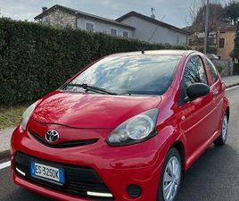 TOYOTA PORTE TOYOTA AYGO