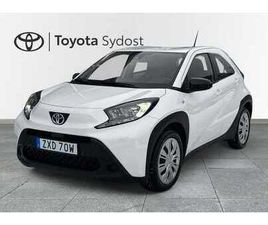 X 1.0 VVT-I PLAY MANUELL