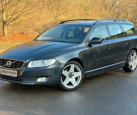 VOLVO V70 D4 LINJE SVART *ALLWETTER*BI-XENON*STANDHZG*