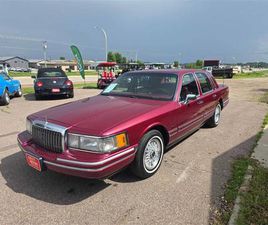 1993 LINCOLN TOWN CAR FOR SALE