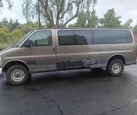 GMC SAVANA 3500 2002 GMC SAVANA 3500 VAN