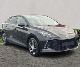 MG MG4 64KWH TROPHY LONG RANGE AUTO 5DR