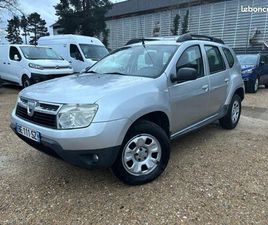 DACIA DUSTER 1.5 DCI 110 FAP LAURÉATE 4X2 DISTRIBUTION RÉCENTE 4 INJECTEURS CHANGES ENTRETIEN EXCLUSIVEMENT CHEZ RENAULT ET DACIA GARANTIE 6 MOIS VISITE 7/7 SUR
