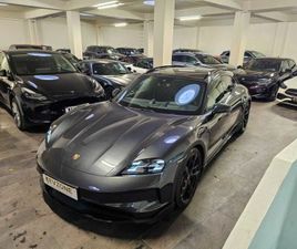 PORSCHE TAYCAN CROSS TURISMO 4