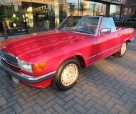 ② MERCEDES-BENZ 560 SL W 107 CABRIOLET AUTOMATIQUE-CUIR-CLIMA — OLDTIMERS & ANCÊTRES — 2EMEMAIN