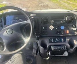 FREIGHTLINER M2 106 2013 FREIGHTLINER CAB AND CHASSIS