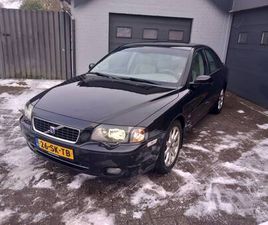 VOLVO S80 - 2.4 MOMENTUM GRAPHITE, AIRCO, CRUISE CONTROL, AUTOMAAT, SCHUIFKANTEL DAK, STOELVERWARMING