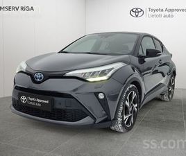 TOYOTA C-HR, CENA 21 900 €. TOYOTA C-HR, 2022 GADA, KOMPLEKTĀCIJA RELAX AUTOMAŠĪNU. OFICIĀLAIS - SLUDINĀJUMI