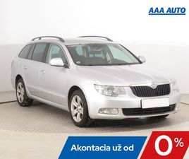 SKODA SUPERB COMBI 2.0 TDI, XENÓNY, KLÍMA, TEMPOMAT