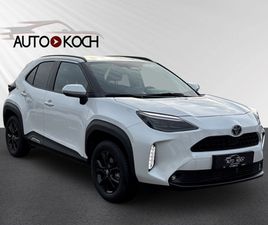 4X2, MID+, BLACK AND WHITE