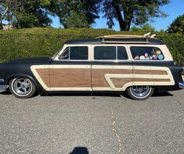 FORD COUNTRY SQUIRE