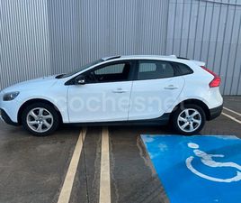 VOLVO V40 CROSS COUNTRY 1.6 D2 MOMENTUM