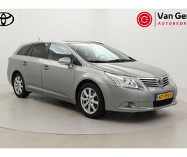TOYOTA AVENSIS TOYOTA AVENSIS WAGON 1.8 VVTI PANORAMIC BUSINESS SPECIAL | TREKHAAK | PANORAMADAK | NAVIGATIE | KEYLESS | CRUISE CONTROL | CLIMA | PARKEERSENSOREN ACHTER | 17 I