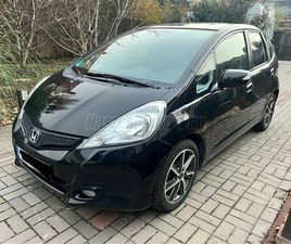 HONDA JAZZ HONDA JAZZ 1.4 ELEGANCE PLUS CVT TEMPOMAT!PDC!NAGY SZERVÍZ!
