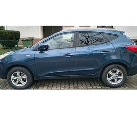 HYUNDAI IX35 BLAU