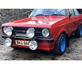 1979 FORD ESCORT ROUGE MANUEL, 5 VITESSES CONDUITE À DROI...