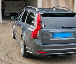 VOLVO V50 D3 VOLVO V50 R DESIGN