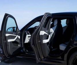 INTERIOR CARBONO / ALCANTARA Y CUERO