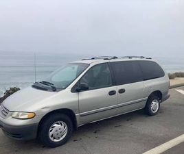 GOLD 1999 PLYMOUTH GRAND VOYAGER