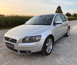 VOLVO V50 2.4 D5 CAT AUT. MOMENTUM
