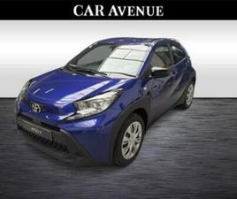 ② TOYOTA AYGO X PLAY — TOYOTA — 2EMEMAIN