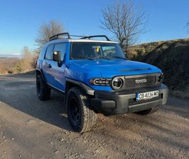 TOYOTA FJ CRUISER