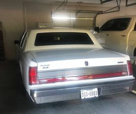 LINCOLN TOWN CAR EXECUTIVE