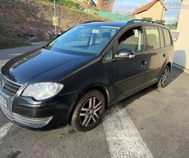 VOLKSWAGEN TOURAN 1ER MAIN