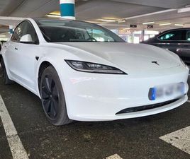 TESLA MODÈLE 3